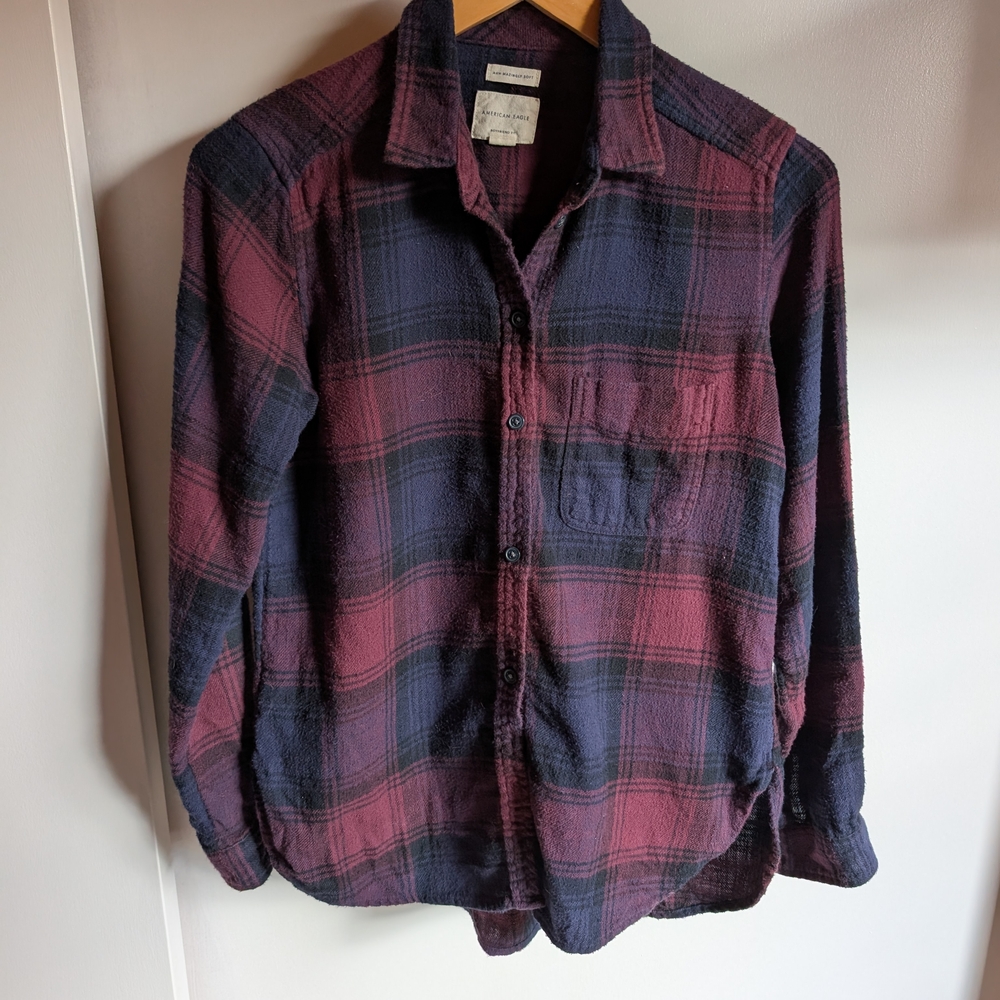 American Eagle Outfitters Maroon and Dark Blue Checkered Shirt